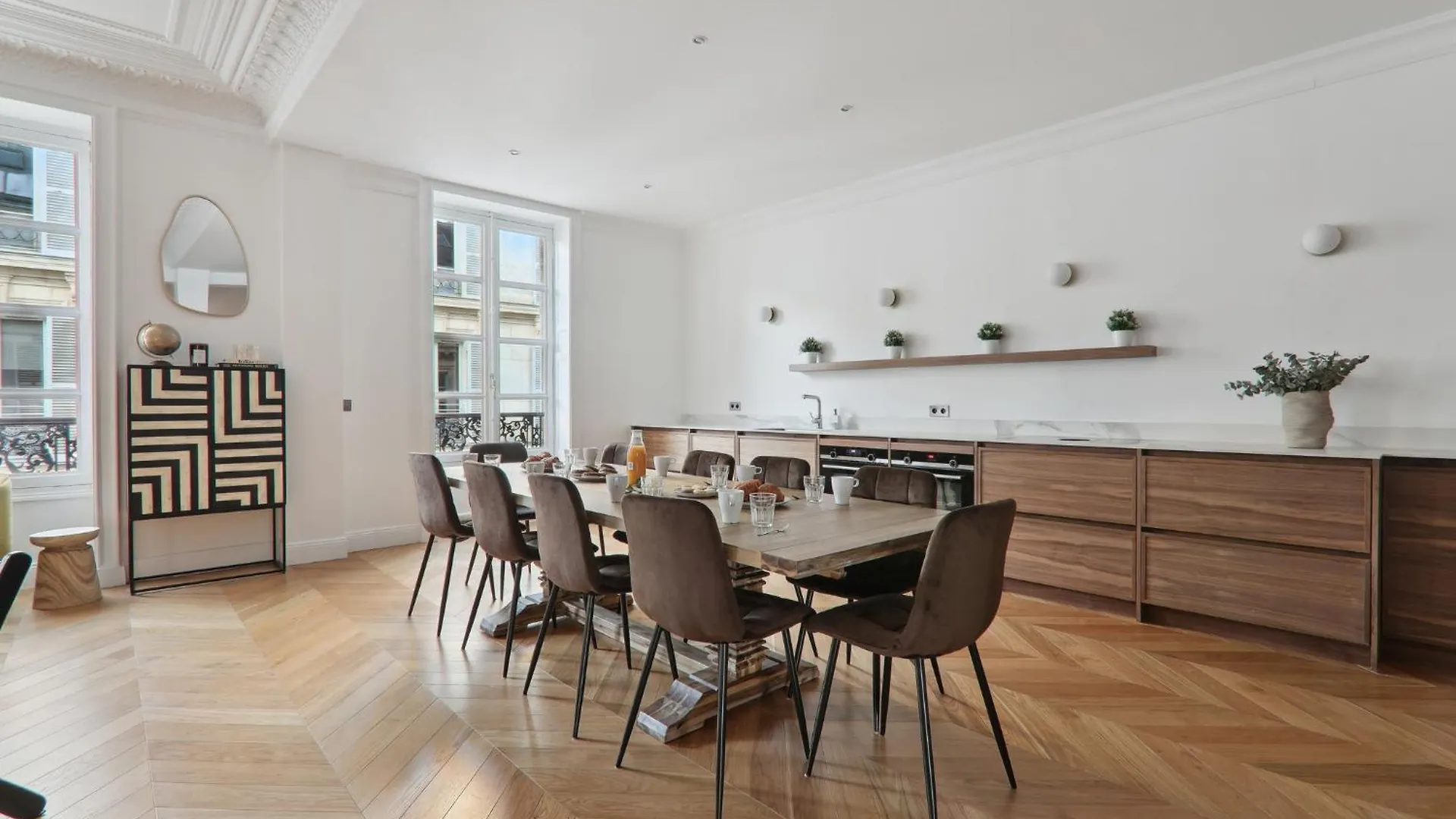 Kaza Bella - Paris 8 Luxurious Apartment Close To Arc De Triomphe