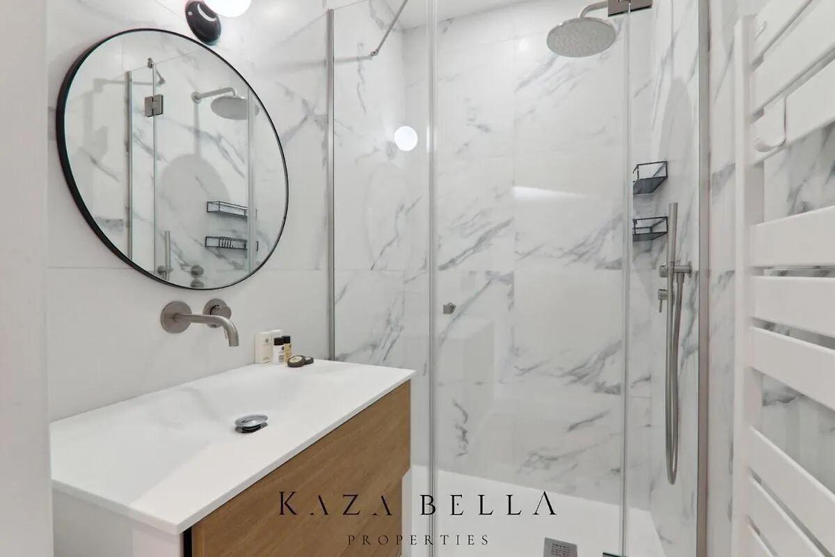Kaza Bella - Paris 8 Luxurious Apartment Close To Arc De Triomphe